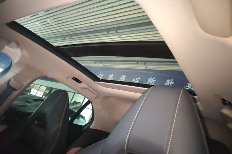 Used Lynk & Co 02 2022 1.5T DCT Shine Pro Headliner