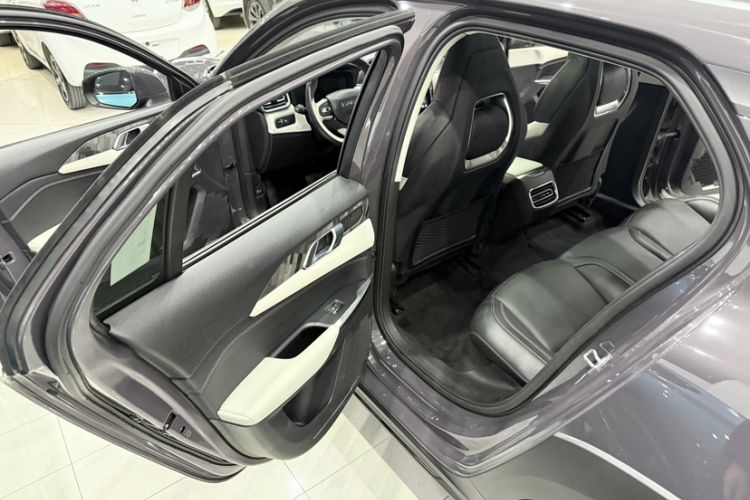 Used Lynk & Co 02 2022 1.5T DCT Shine Pro Interior 1