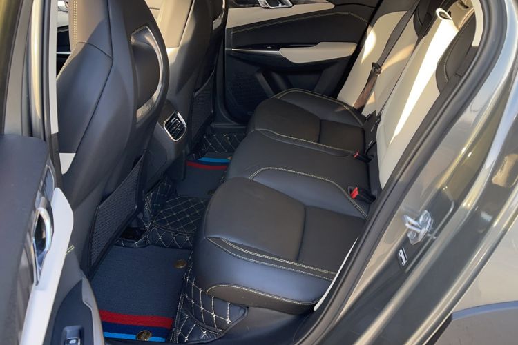 Used Lynk & Co 02 2022 2.0T DCT Shine Pro Interior 2