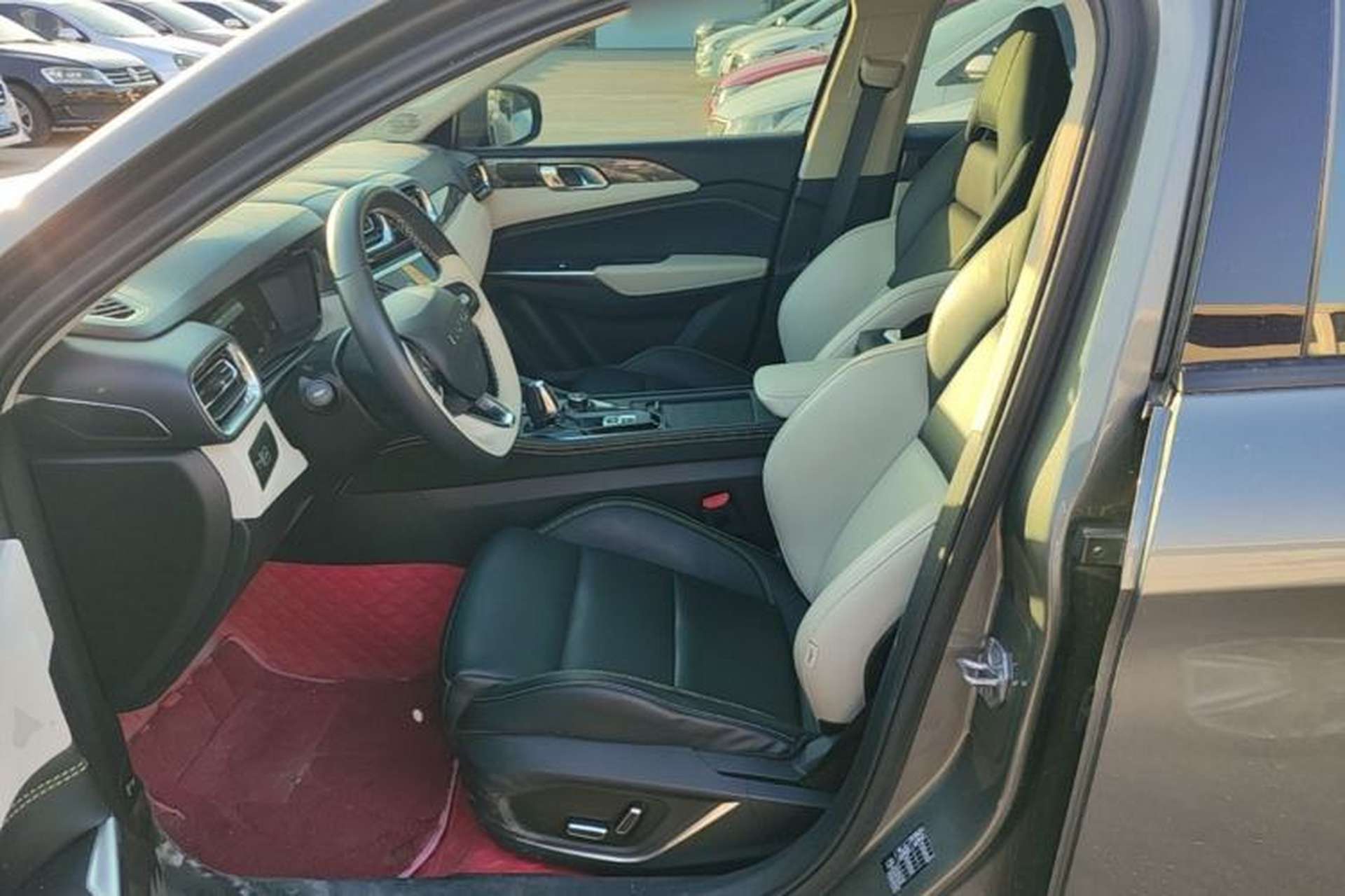 Used Lynk & Co 02 2022 2.0T DCT Shine Plus Left Front Seat