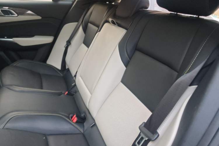 Used Lynk & Co 02 2022 2.0T DCT Shine Pro Left Rear Seat