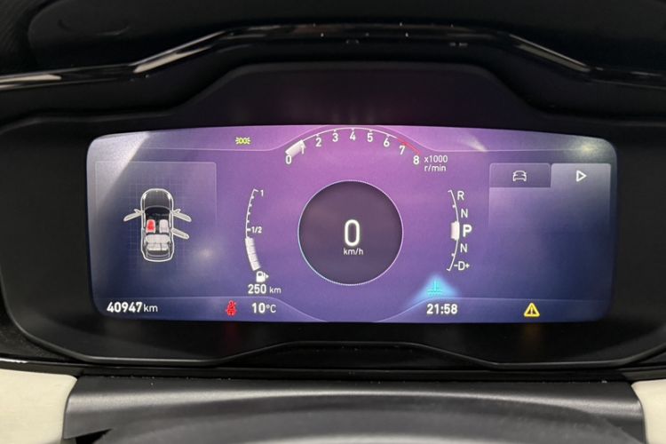 Used Lynk & Co 02 2022 1.5T DCT Shine Pro Odometer Close Up