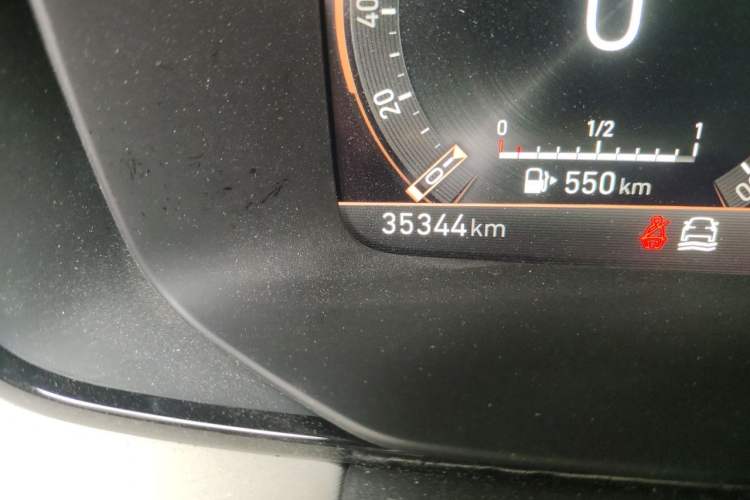 Used Lynk & Co 02 2022 2.0T DCT Shine Plus Odometer Close Up