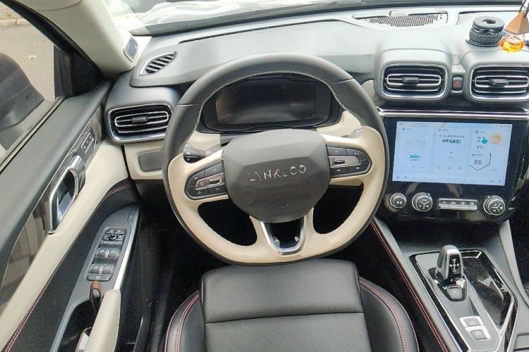Used Lynk & Co 02 2022 1.5T DCT Shine Pro Steering Wheel