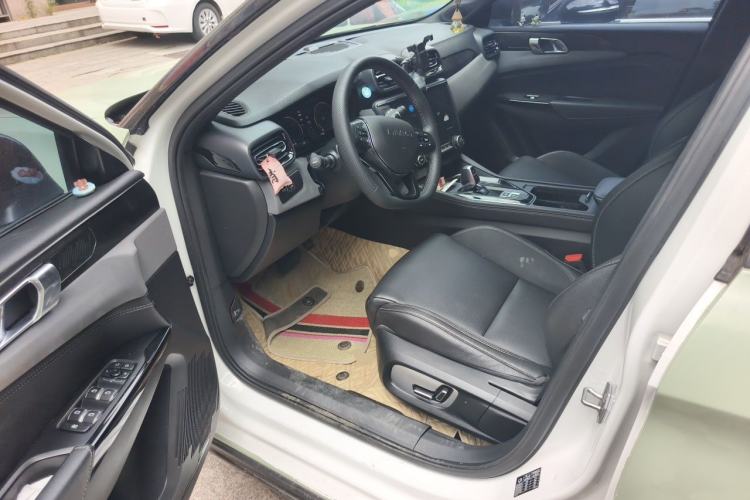 Used Lynk & Co 02 2022 1.5T DCT Shine Plus Driver Seat