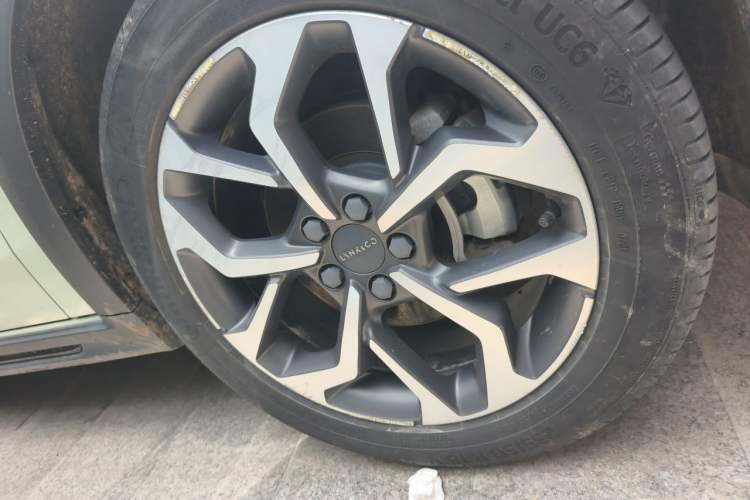Used Lynk & Co 02 2022 1.5T DCT Shine Plus Right Front Wheel Hub