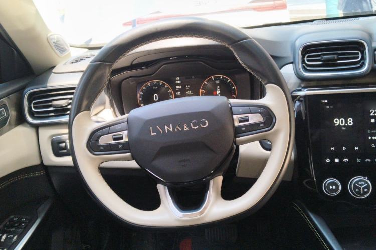 Used Lynk & Co 02 2022 2.0T DCT Shine Pro Steering Wheel