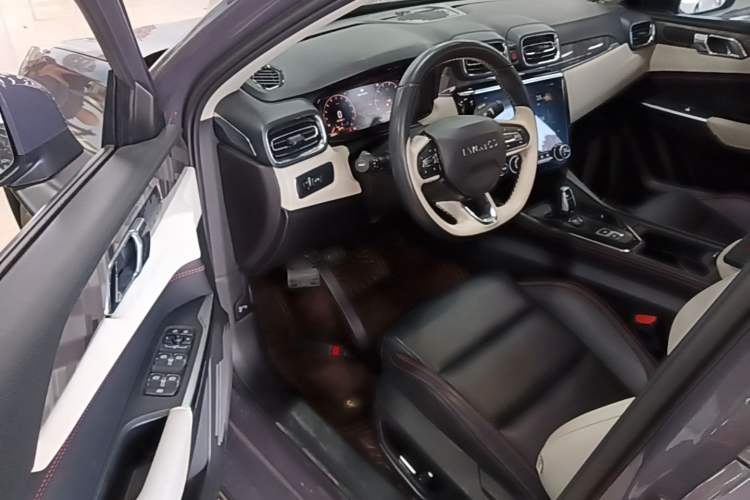 Used Lynk & Co 02 2022 1.5T DCT Shine Plus Driver Seat