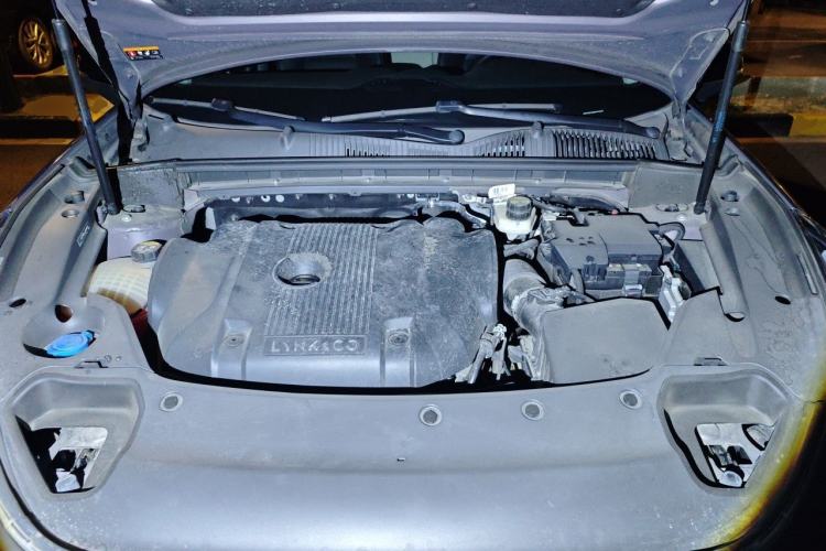 Used Lynk & Co 02 2022 2.0T DCT Shine Pro Engine Bay