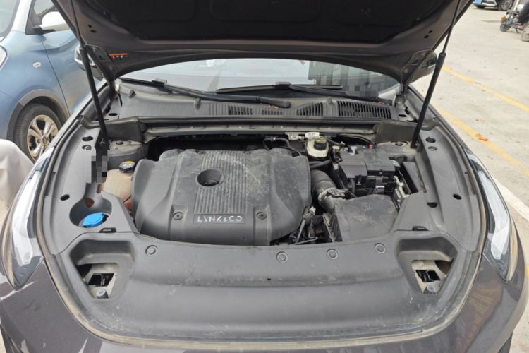Used Lynk & Co 02 2022 2.0T DCT Shine Pro Engine Bay