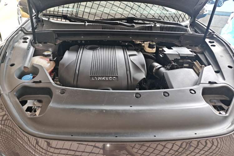 Used Lynk & Co 02 2022 1.5T DCT Shine Plus Engine Bay