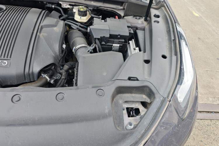Used Lynk & Co 02 2022 1.5T DCT Shine Pro Engine Bay Left