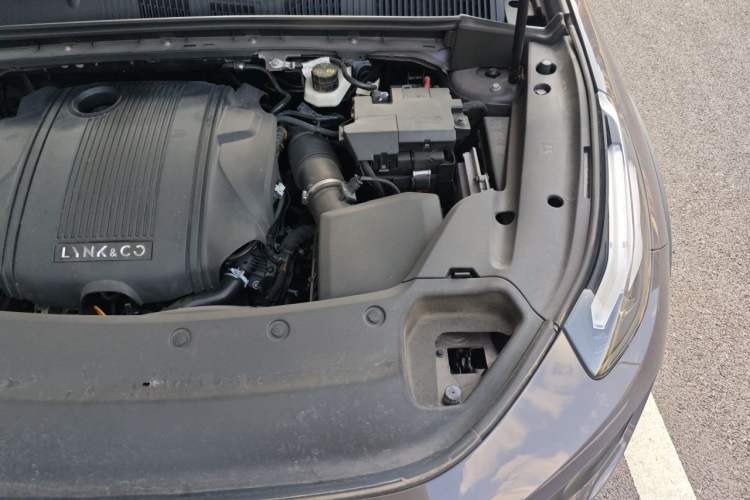 Used Lynk & Co 02 2022 1.5T DCT Shine Pro Engine Bay Left