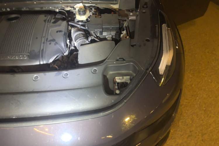 Used Lynk & Co 02 2022 1.5T DCT Shine Pro Engine Bay Left