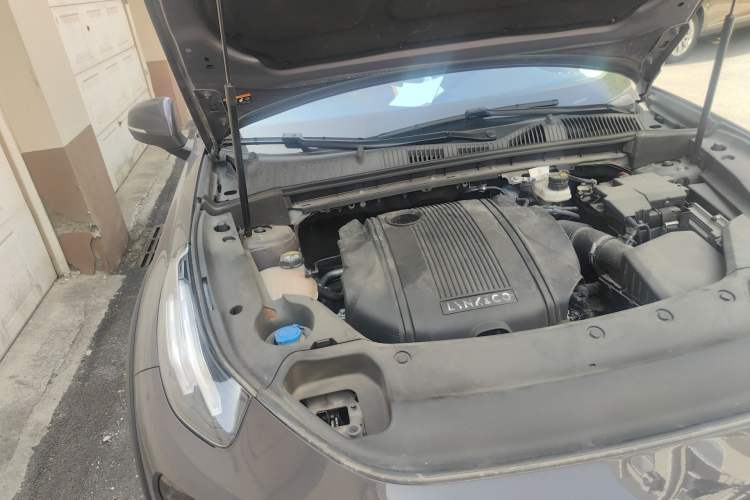 Used Lynk & Co 02 2022 1.5T DCT Shine Plus Engine Bay Right