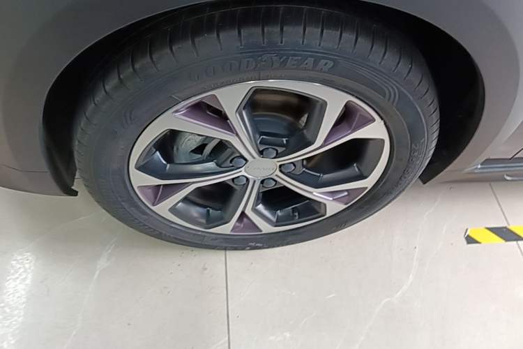 Used Lynk & Co 02 2022 1.5T DCT Shine Plus Exterior 4