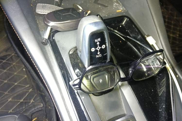 Used Lynk & Co 02 2022 1.5T DCT Shine Pro Gear Lever