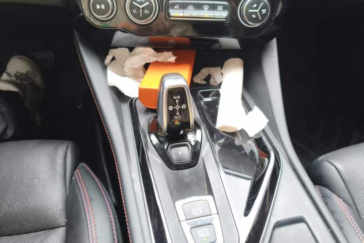 Used Lynk & Co 02 2022 1.5T DCT Shine Pro Gear Lever
