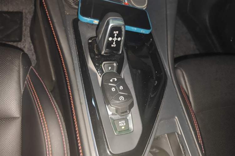 Used Lynk & Co 02 2022 1.5T DCT Shine Pro Gear Lever