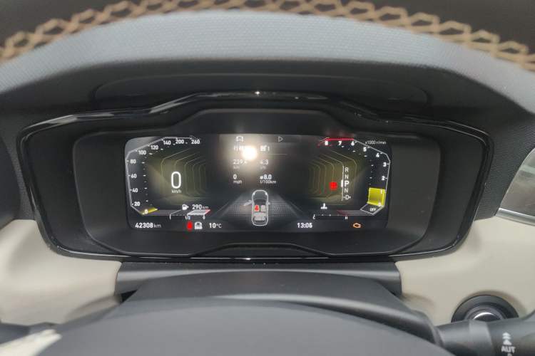 Used Lynk & Co 02 2022 2.0T DCT Shine Pro Instrument Cluster
