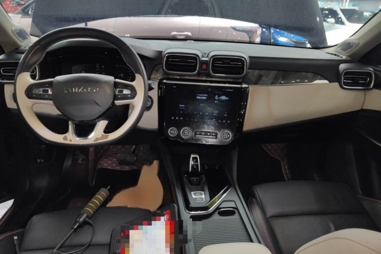 Used Lynk & Co 02 2022 1.5T DCT Shine Pro Interior 2