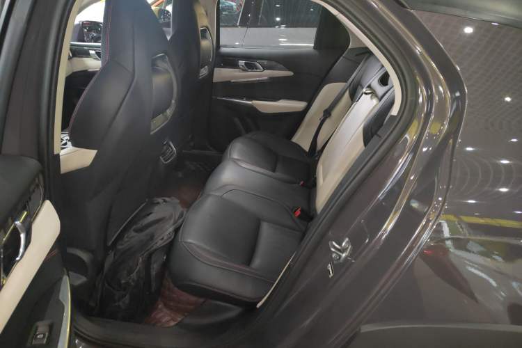 Used Lynk & Co 02 2022 1.5T DCT Shine Pro Interior 4
