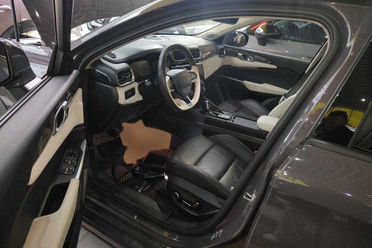Used Lynk & Co 02 2022 1.5T DCT Shine Pro Left Front Seat