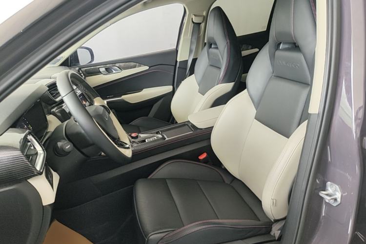 Used Lynk & Co 02 2022 2.0T DCT Shine Pro Left Front Seat