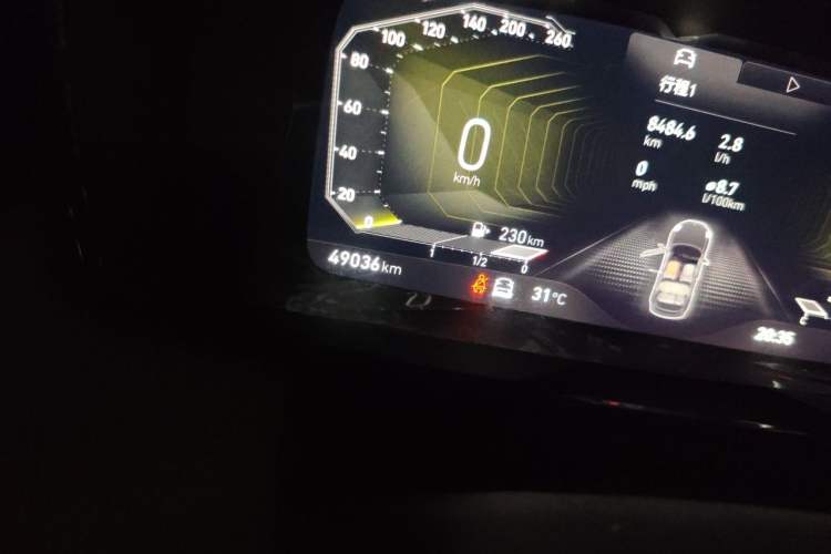 Used Lynk & Co 02 2022 2.0T DCT Shine Pro Odometer Close Up