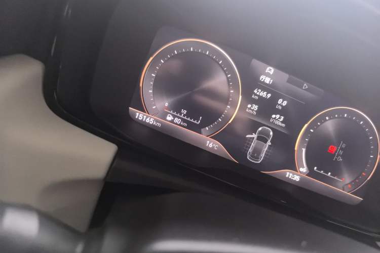 Used Lynk & Co 02 2022 1.5T DCT Shine Plus Odometer Close Up