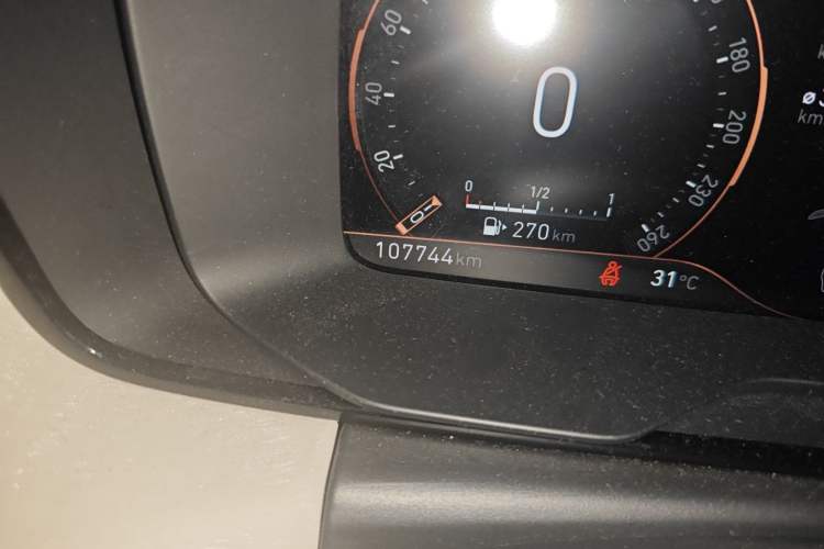Used Lynk & Co 02 2022 1.5T DCT Shine Pro Odometer Close Up