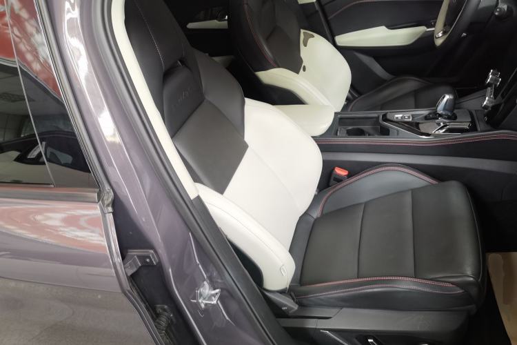 Used Lynk & Co 02 2022 1.5T DCT Shine Pro Right Front Seat