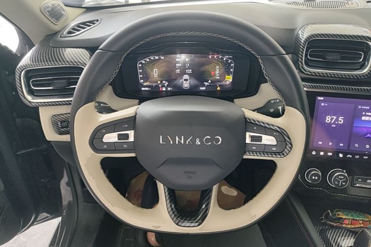 Used Lynk & Co 02 2022 2.0T DCT Shine Pro Steering Wheel