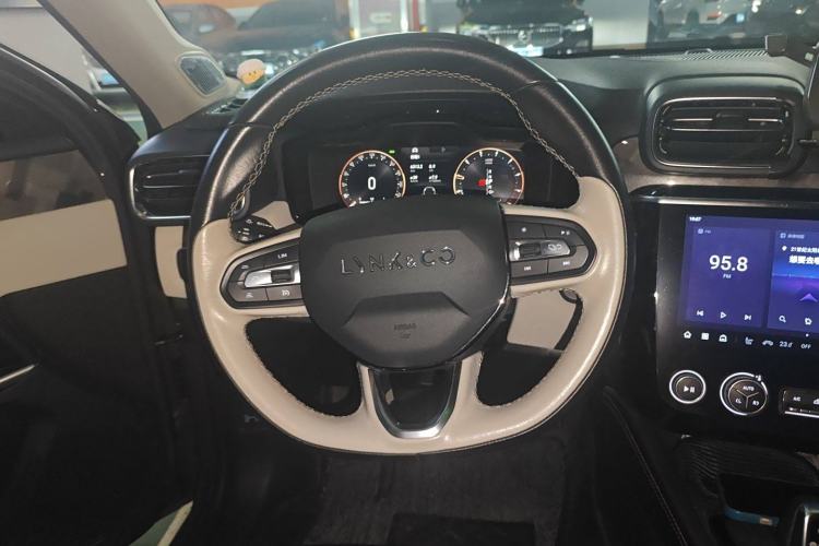 Used Lynk & Co 02 2022 1.5T DCT Shine Pro Steering Wheel
