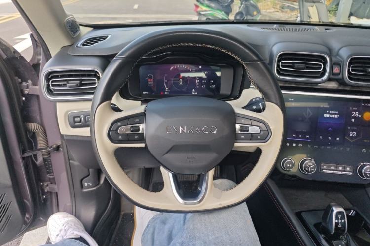 Used Lynk & Co 02 2022 1.5T DCT Shine Pro Steering Wheel