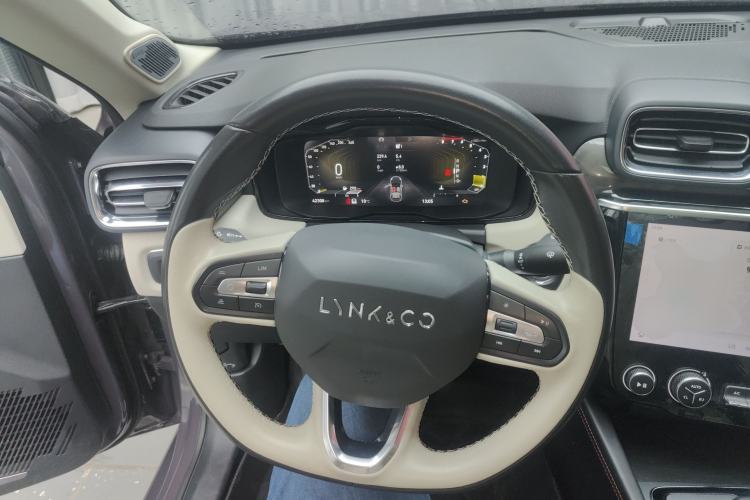 Used Lynk & Co 02 2022 2.0T DCT Shine Pro Steering Wheel