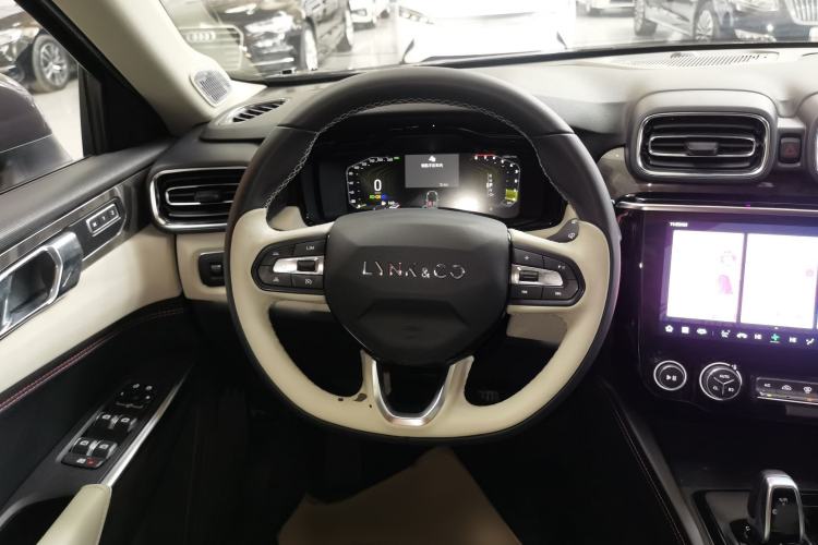 Used Lynk & Co 02 2022 1.5T DCT Shine Pro Steering Wheel