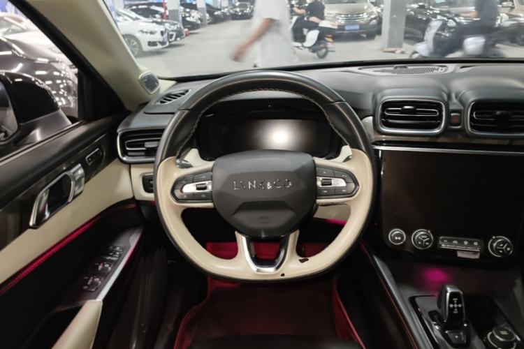 Used Lynk & Co 02 2022 2.0T DCT Shine Pro Steering Wheel