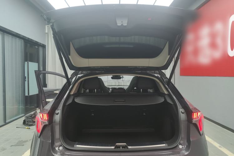 Used Lynk & Co 02 2022 2.0T DCT Shine Pro Trunk