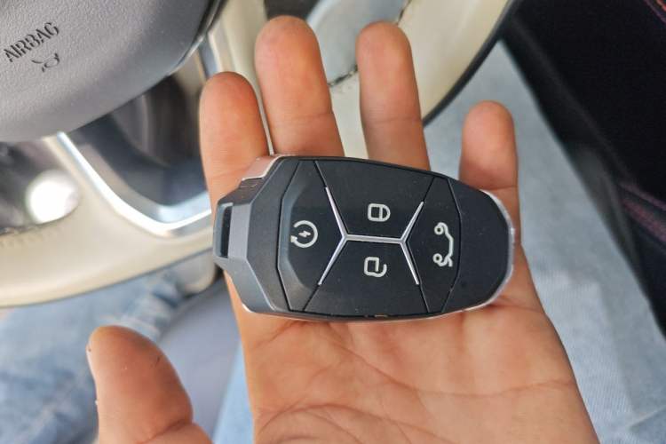 Used Lynk & Co 02 2022 1.5T DCT Shine Pro Vehicle Key