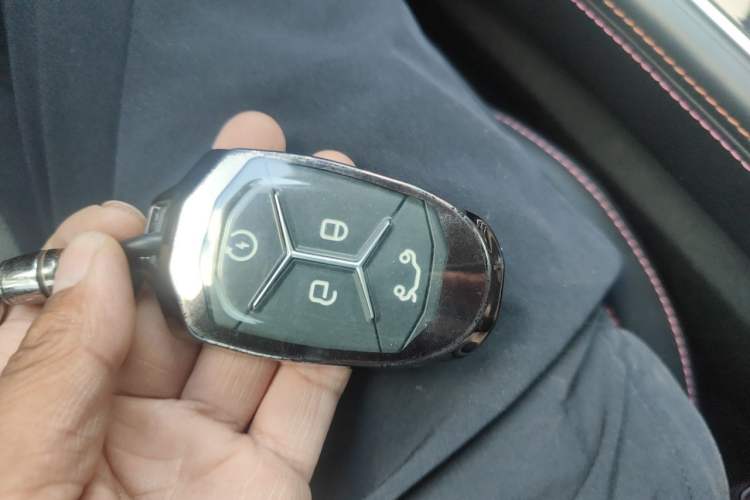 Used Lynk & Co 02 2022 2.0T DCT Shine Pro Vehicle Key