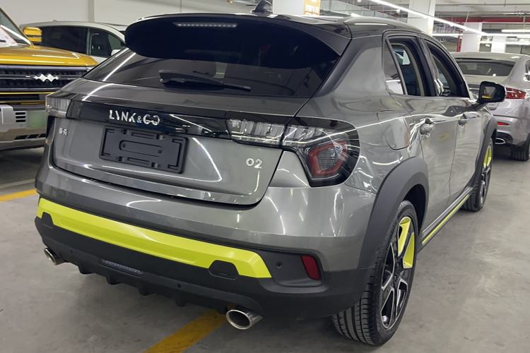 Used Lynk & Co 02 2022 2.0T DCT Shine Pro Exterior 3