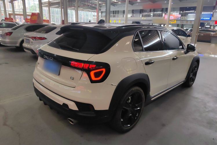 Used Lynk & Co 02 2022 2.0T DCT Shine Pro Exterior 3