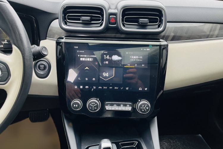 Used Lynk & Co 02 2022 1.5T DCT Shine Pro Interior 3