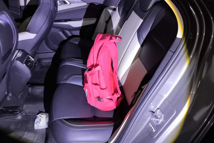 Used Lynk & Co 02 2022 2.0T DCT Shine Plus Left Rear Seat