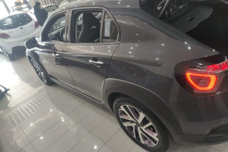 Used Lynk & Co 02 2022 1.5T DCT Shine Pro Left Side