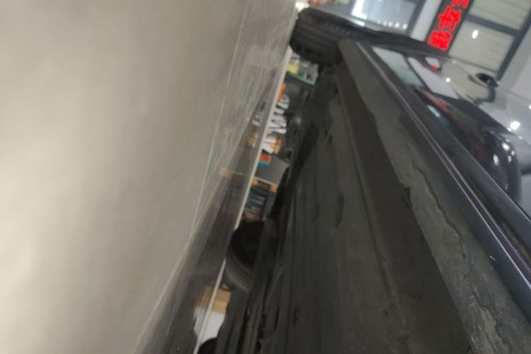 Used Lynk & Co 02 2022 1.5T DCT Shine Pro Right Side Sill