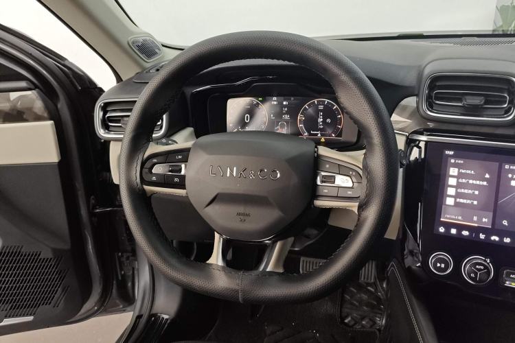 Used Lynk & Co 02 2022 2.0T DCT Shine Pro Steering Wheel