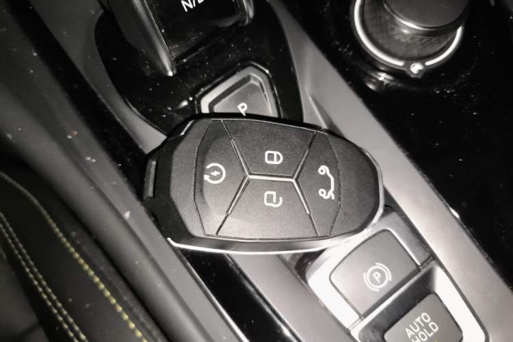 Used Lynk & Co 02 2022 2.0T DCT Shine Plus Vehicle Key