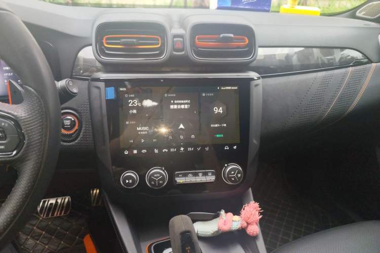 Used Lynk & Co 02 Hatchback 2021 2.0TD Halo Driving Control Kit Edition Audio And AC Panel